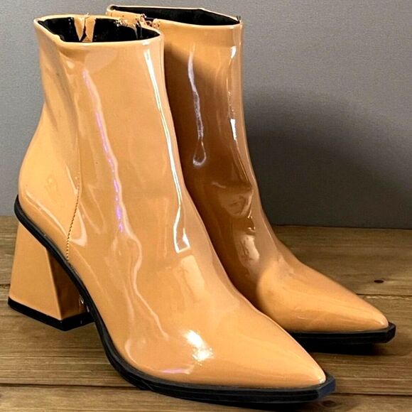 BP LOREN Women's Tan Ankle Boots - Picture 1 of 10